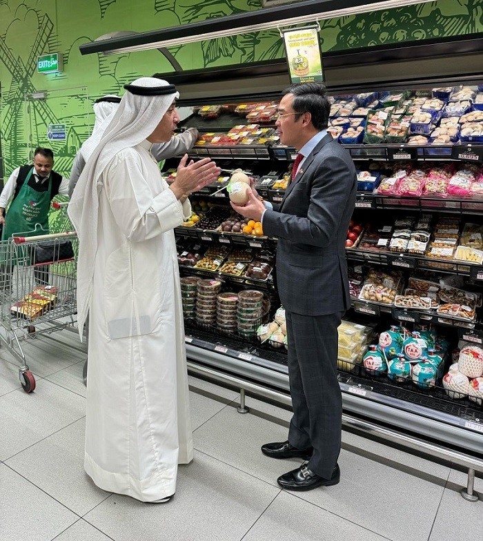 Bringing Vietnamese Goods into Kuwait's Market Bringing Vietnamese Goods into Kuwait's Market