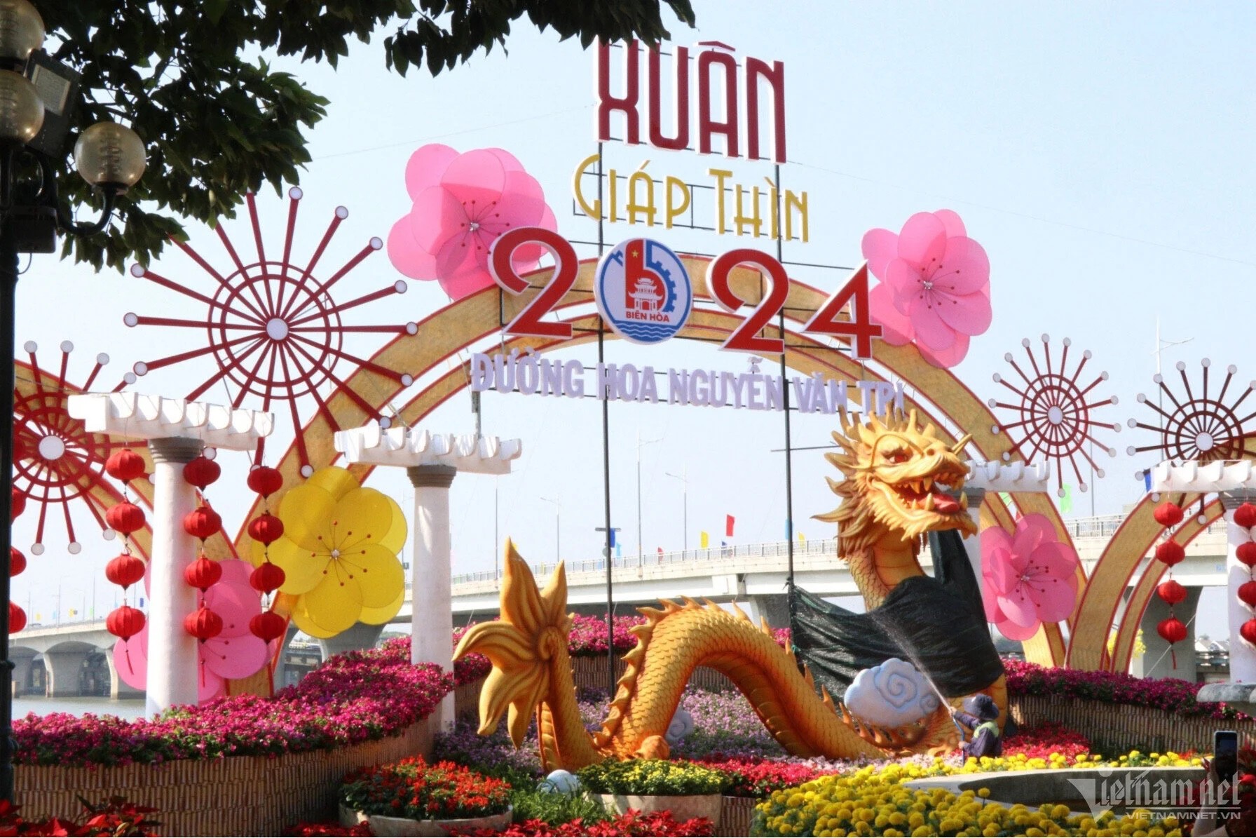 Linh vật rồng tỉnh thành nào đẹp nhất Tết Giáp Thìn 2024?
