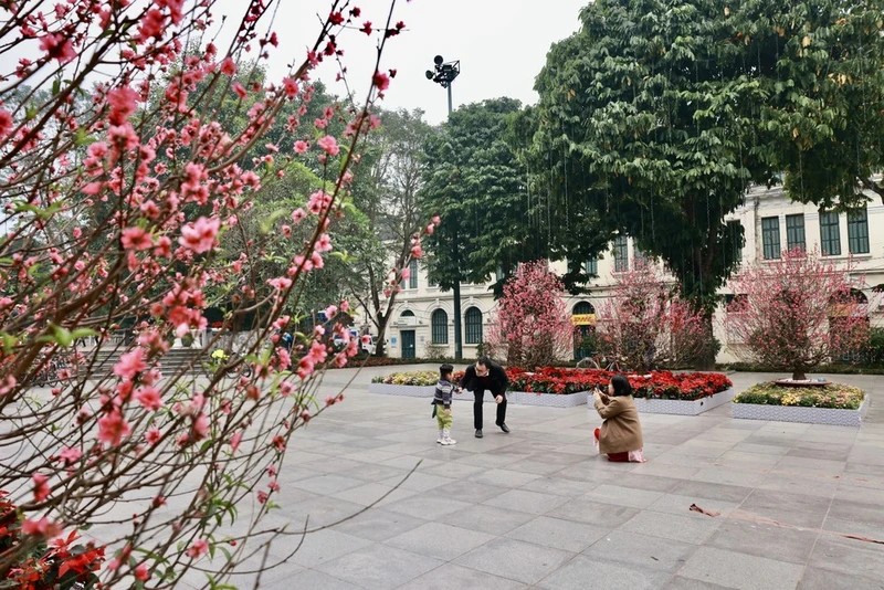 Phong vị Tết Hà Nội xưa và nay: Lưu truyền những nét đẹp văn hóa Phong vị Tết Hà Nội xưa và nay: Lưu truyền những nét đẹp văn hóa