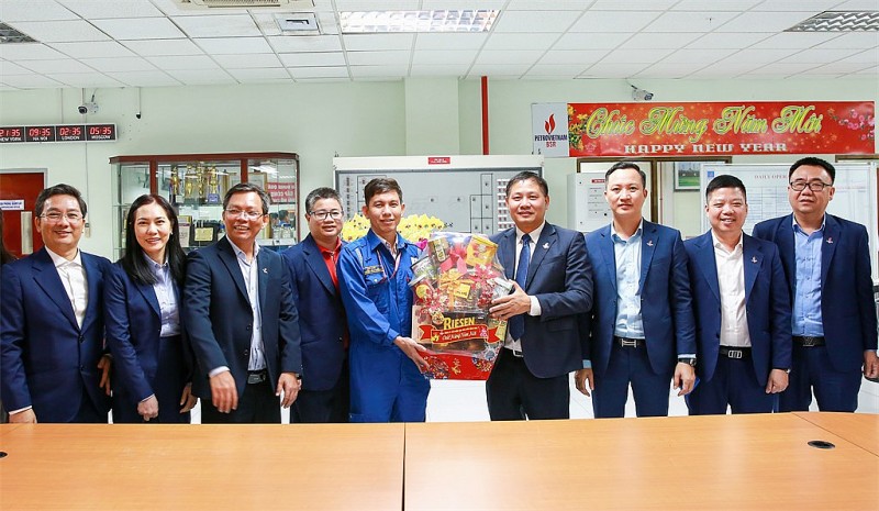 Đảm bảo tuyệt đối an ninh, an toàn cho NMLD Dung Quất trong dịp Tết Giáp Thìn Đảm bảo tuyệt đối an ninh, an toàn cho NMLD Dung Quất trong dịp Tết Giáp Thìn