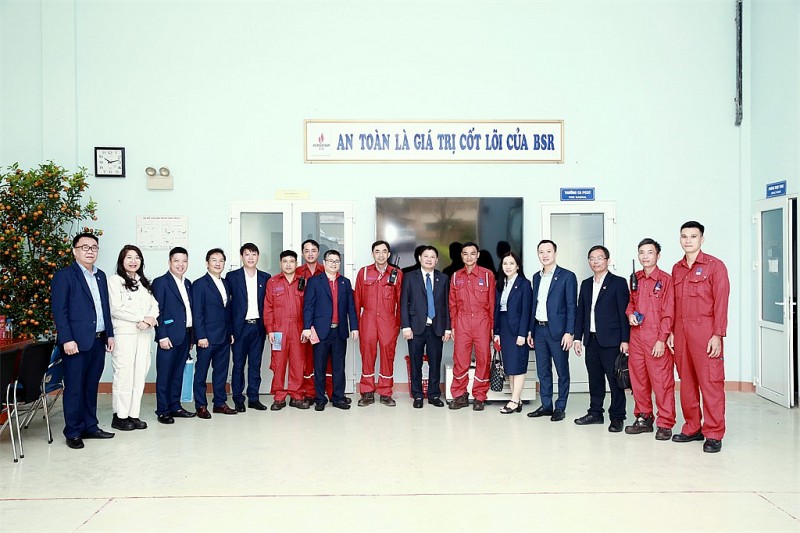 Đảm bảo tuyệt đối an ninh, an toàn cho NMLD Dung Quất trong dịp Tết Giáp Thìn Đảm bảo tuyệt đối an ninh, an toàn cho NMLD Dung Quất trong dịp Tết Giáp Thìn