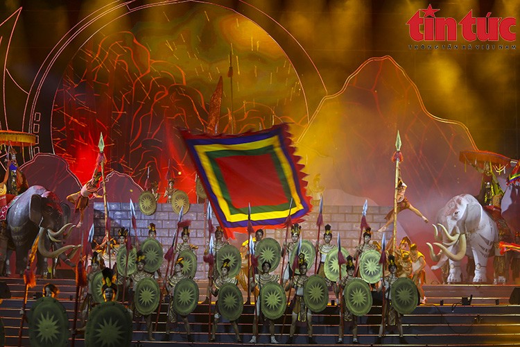 Mãn nhãn với màn 3D mapping tại Lễ hội Hai Bà Trưng Mãn nhãn với màn 3D mapping tại Lễ hội Hai Bà Trưng