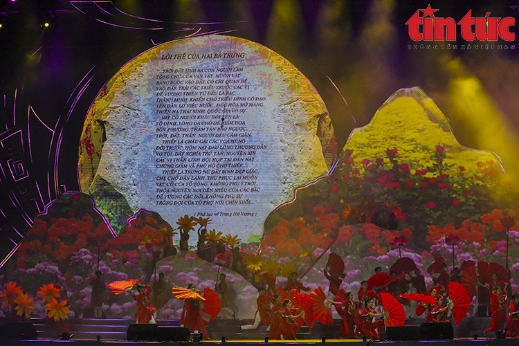 Mãn nhãn với màn 3D mapping tại Lễ hội Hai Bà Trưng Mãn nhãn với màn 3D mapping tại Lễ hội Hai Bà Trưng