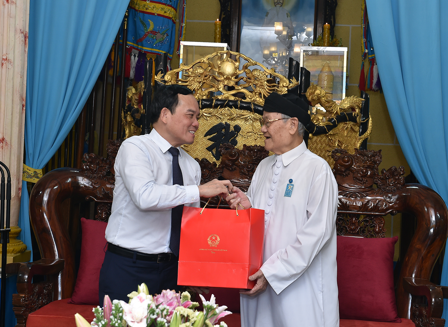 Đạo Cao Đài đồng tâm hành đạo theo phương châm 'Nước vinh, Đạo sáng'- Ảnh 2. Đạo Cao Đài đồng tâm hành đạo theo phương châm 'Nước vinh, Đạo sáng'- Ảnh 2.