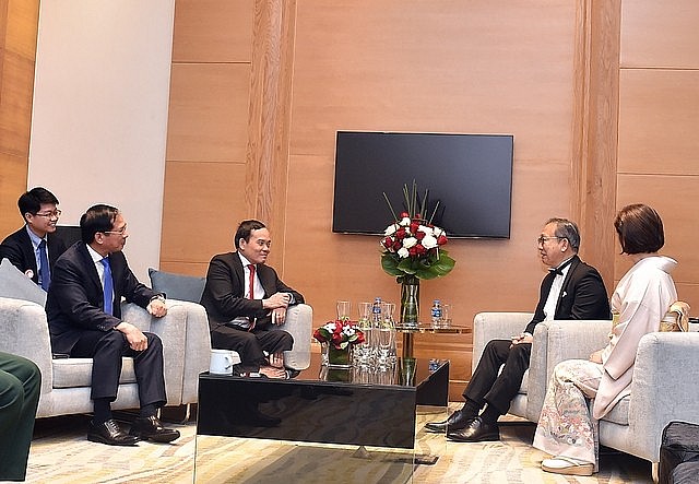 Phó Thủ tướng Chính phủ Trần Lưu Quang, Bộ trưởng Bộ Ngoại giao Bùi Thanh Sơn và Đại sứ Nhật Bản tại Việt Nam Yamada Takio tại Lễ kỷ niệm - Ảnh: VGP/Hải Minh Phó Thủ tướng Chính phủ Trần Lưu Quang, Bộ trưởng Bộ Ngoại giao Bùi Thanh Sơn và Đại sứ Nhật Bản tại Việt Nam Yamada Takio tại Lễ kỷ niệm - Ảnh: VGP/Hải Minh