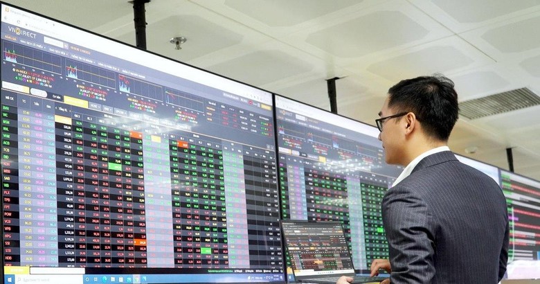 Các CTCK gửi thông báo gấp về việc dừng kế hoạch chuyển đổi hệ thống giao dịch mới KRX Các CTCK gửi thông báo gấp về việc dừng kế hoạch chuyển đổi hệ thống giao dịch mới KRX
