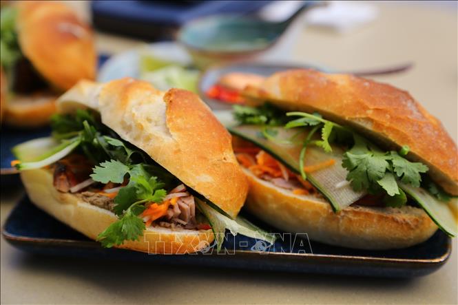 Ẩm thực Việt Nam chinh phục người dân Nam Phi Chú thích ảnh