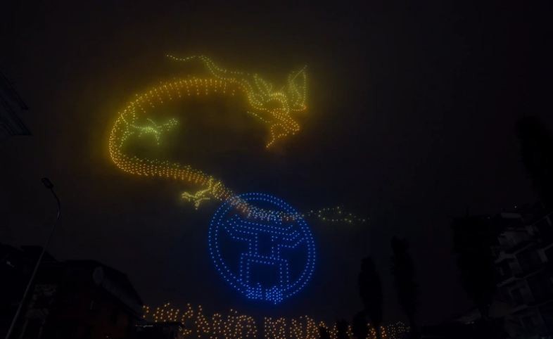 West Lake To Be Lit up with Drone Show This Weekend West Lake To Be Lit up with Drone Show This Weekend