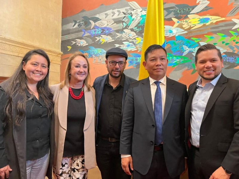 Thúc đẩy quan hệ Việt Nam - Colombia trên 3 kênh đối ngoại Đảng, ngoại giao nhà nước và đối ngoại nhân dân Thúc đẩy quan hệ Việt Nam - Colombia trên 3 kênh đối ngoại Đảng, ngoại giao nhà nước và đối ngoại nhân dân