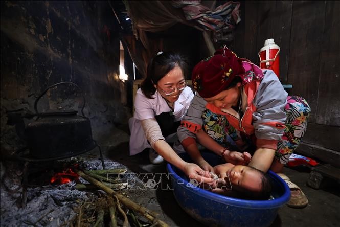 Trưởng Đại diện UNFPA: Việt Nam đạt nhiều thành tựu về trao quyền cho phụ nữ Trưởng Đại diện UNFPA: Việt Nam đạt nhiều thành tựu về trao quyền cho phụ nữ