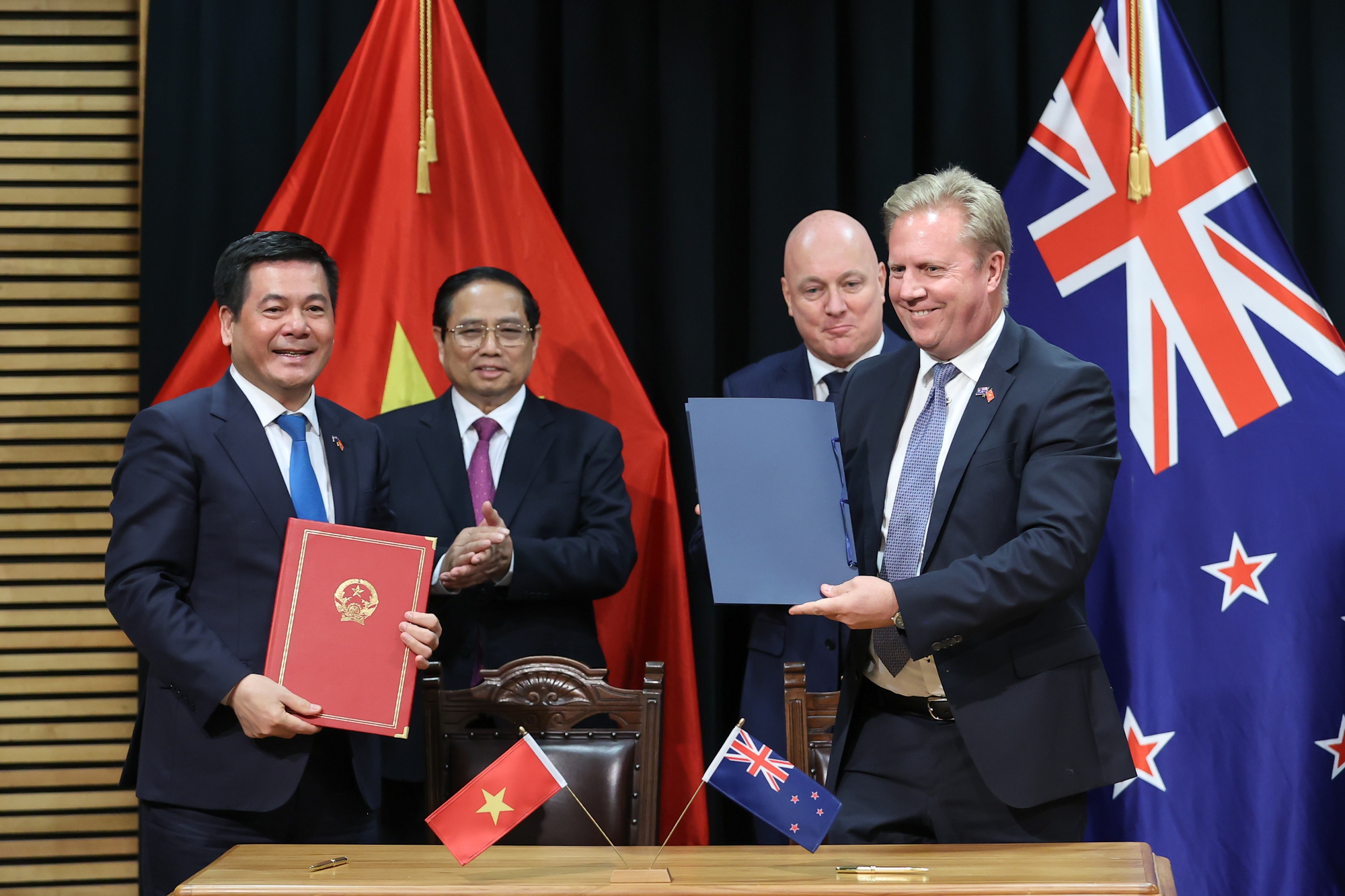 Việt Nam – New Zealand ký kết các văn kiện hợp tác quan trọng- Ảnh 2. Việt Nam – New Zealand ký kết các văn kiện hợp tác quan trọng- Ảnh 2.