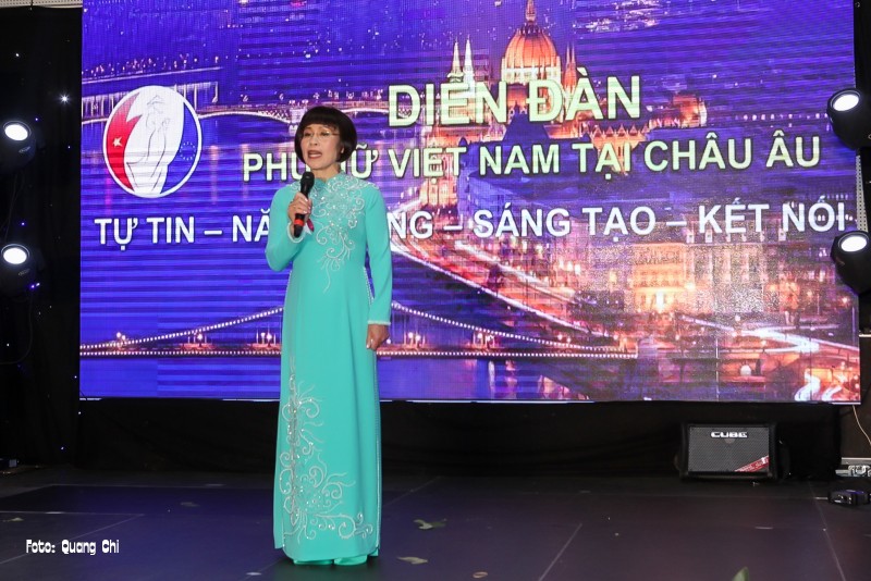 Phát động cuộc thi viết tản văn, thơ về “Người phụ nữ Việt Nam nơi xa xứ”