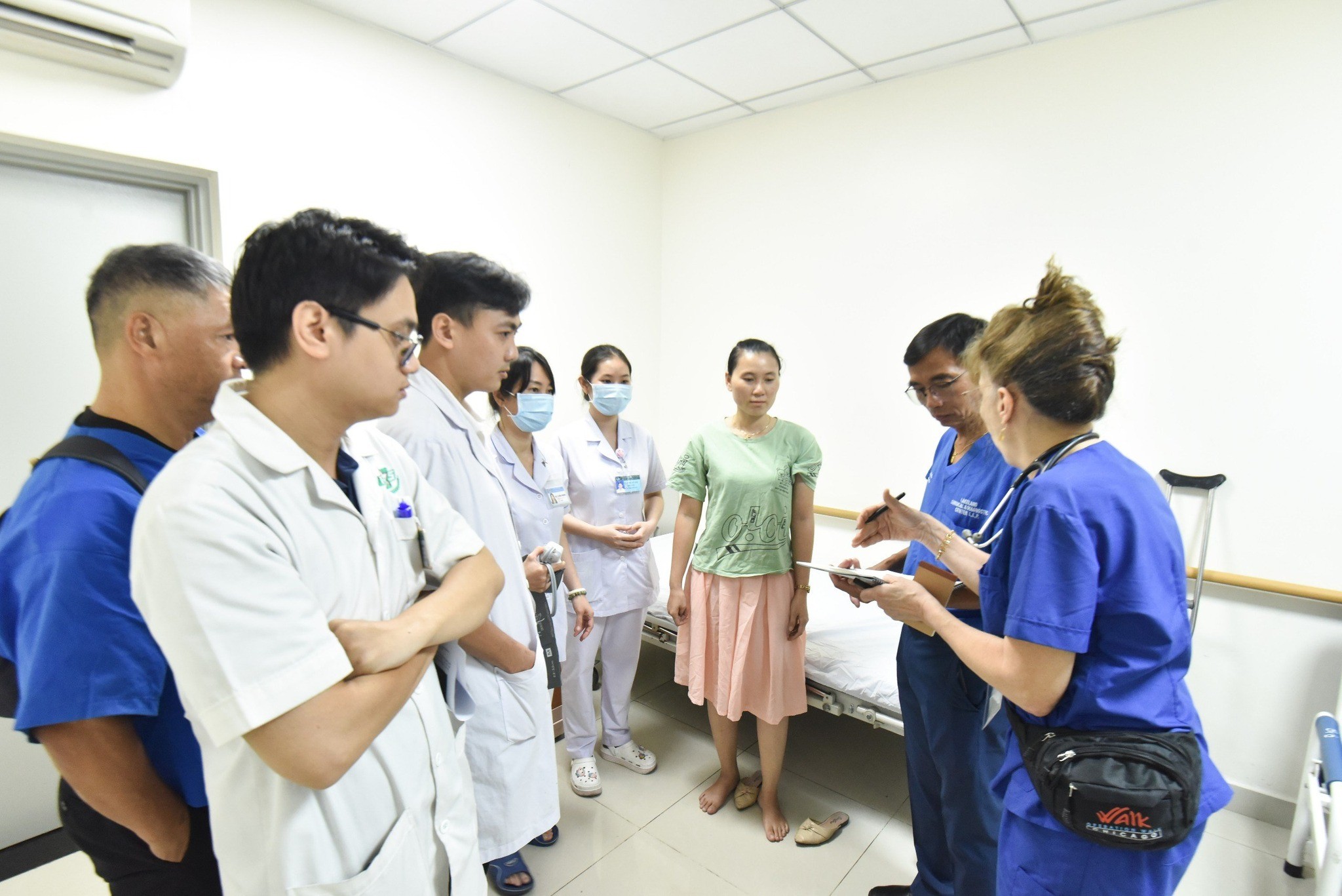 Nhiều bệnh nhân nghèo tại thành phố Hồ Chí Minh được phẫu thuật miễn phí Nhiều bệnh nhân nghèo tại thành phố Hồ Chí Minh được phẫu thuật miễn phí