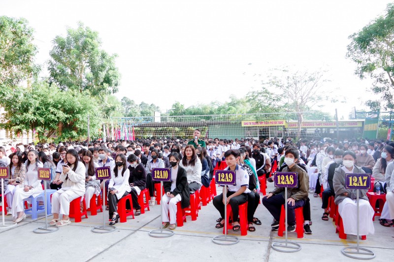 Phổ biến Luật Biên phòng Việt Nam cho hơn 1.000 học sinh tại Sóc Trăng Phổ biến Luật Biên phòng Việt Nam cho hơn 1.000 học sinh tại Sóc Trăng