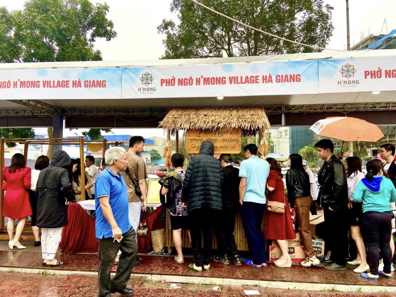 50.000 bát phở phục vụ thực khách trong Festival Phở 2024 50.000 bát phở phục vụ thực khách trong Festival Phở 2024