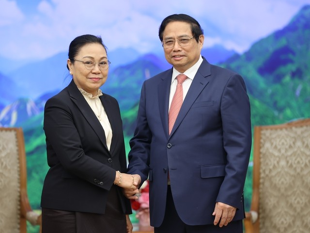 Việt Nam và Lào có mối quan hệ đặc biệt, là tài sản quý báu, vô giá Việt Nam và Lào có mối quan hệ đặc biệt, là tài sản quý báu, vô giá