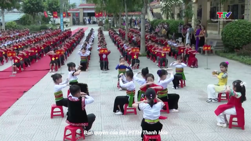 WVI tài trợ gần 48 tỷ đồng hỗ trợ trẻ em nghèo huyện Bá Thước WVI tài trợ gần 48 tỷ đồng hỗ trợ trẻ em nghèo huyện Bá Thước