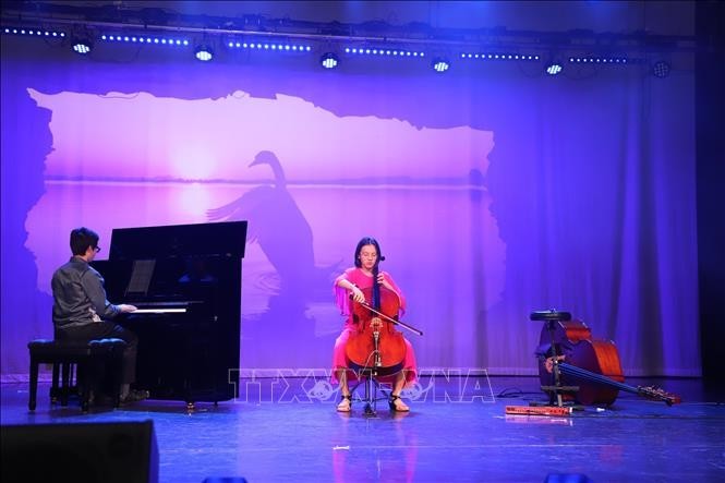 “Send A Love Letter”: Building A Community Of Vietnamese Art Lovers In The UK “Send A Love Letter