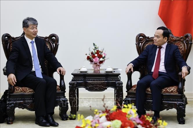 Phó Thủ tướng Trần Lưu Quang tiếp Phó Tổng Giám đốc IAEA