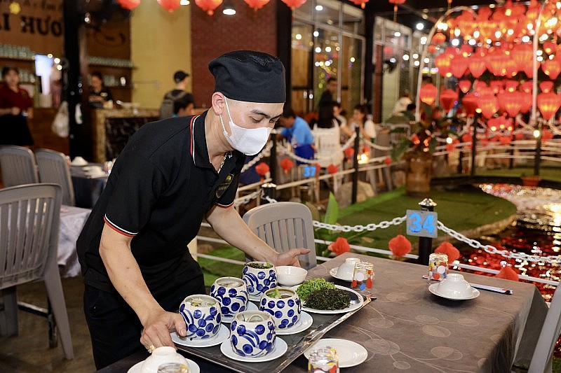 Mê mẩn món mắt cá ngừ đại dương om tiêu xanh Quy Nhơn, Bình Định Mê mẩn món mắt cá ngừ đại dương om tiêu xanh Quy Nhơn, Bình Định