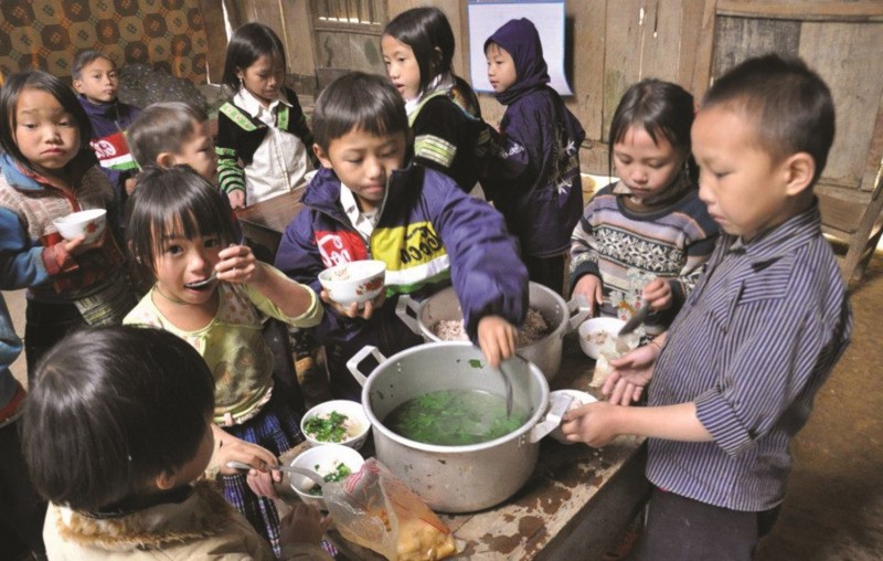 Thanh Hóa tiếp nhận hơn 43 tỷ đồng cải thiện an sinh bền vững cho trẻ em nghèo ở huyện Quan Hóa do WVI tài trợ Thanh Hóa tiếp nhận hơn 43 tỷ đồng cải thiện an sinh bền vững cho trẻ em nghèo ở huyện Quan Hóa do WVI tài trợ