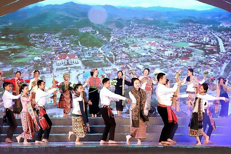 An art performance at the festival (Photo: VNA) An art performance at the festival (Photo: VNA)
