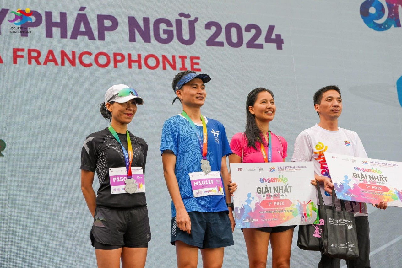Over 1,800 People Participate in Francophone Run in Hanoi Over 1,800 People Participate in Francophone Run in Hanoi
