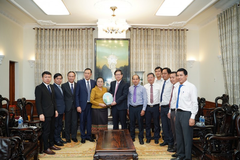 Đại sứ quán, Tổng Lãnh sự quán là cầu nối thúc đẩy hợp tác giữa Bình Thuận và các địa phương của Lào Đại sứ quán, Tổng Lãnh sự quán là cầu nối thúc đẩy hợp tác giữa Bình Thuận và các địa phương của Lào