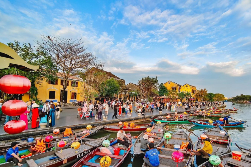 Top 10 điểm đến hàng đầu Việt Nam được khách châu Á quan tâm nhất quý I/2024 Top 10 điểm đến hàng đầu Việt Nam được khách châu Á quan tâm nhất quý I/2024