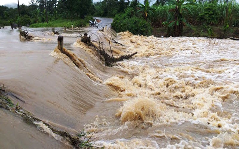 Mưa lớn, nguy cơ cao gây lũ quét, sạt lở đất tại Lào Cai, Hà Giang, Cao Bằng Mưa lớn, nguy cơ cao gây lũ quét, sạt lở đất tại Lào Cai, Hà Giang, Cao Bằng