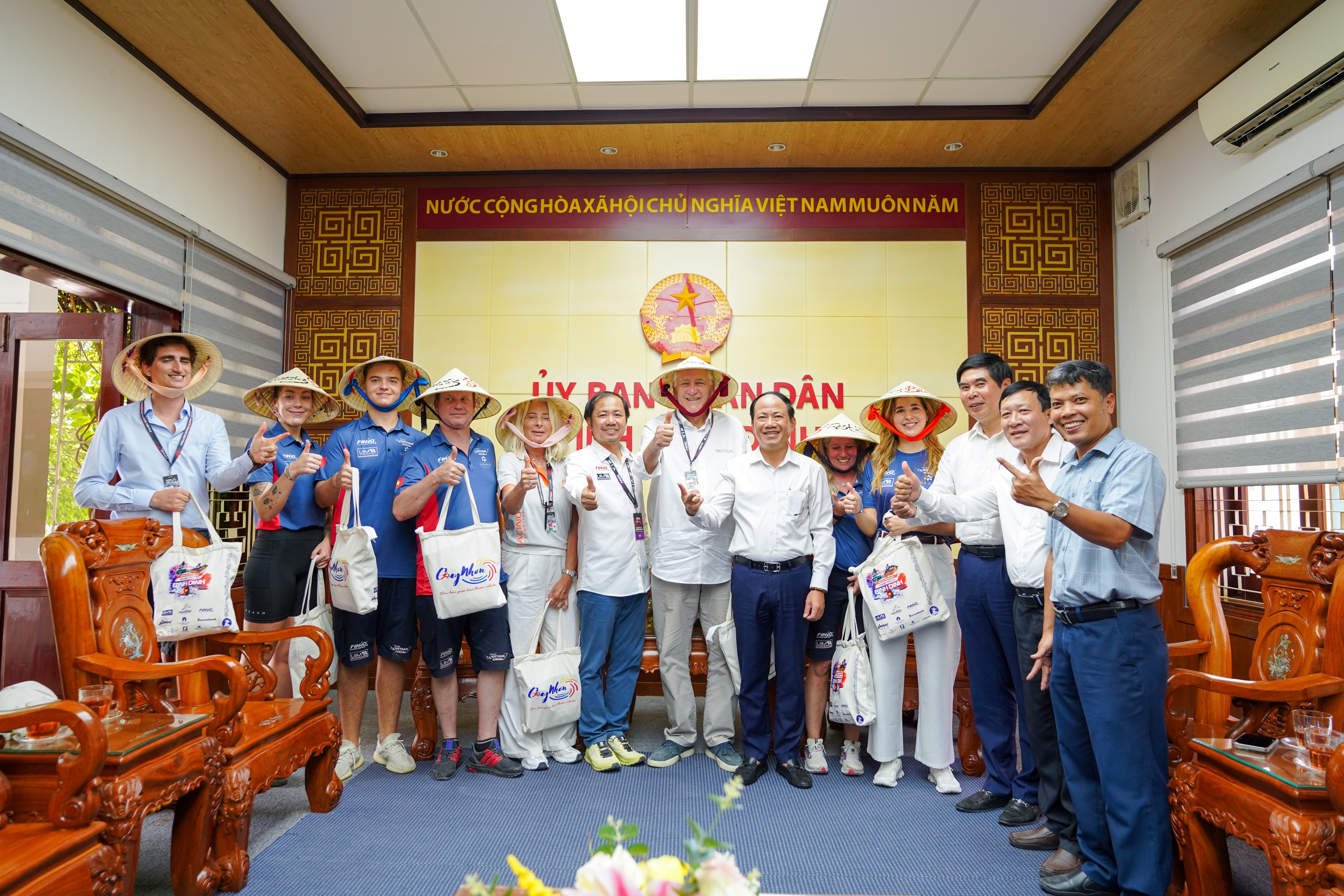 Đội đua thuyền máy Bình Định - Việt Nam quyết tâm vô địch Đội đua thuyền máy Bình Định - Việt Nam quyết tâm vô địch