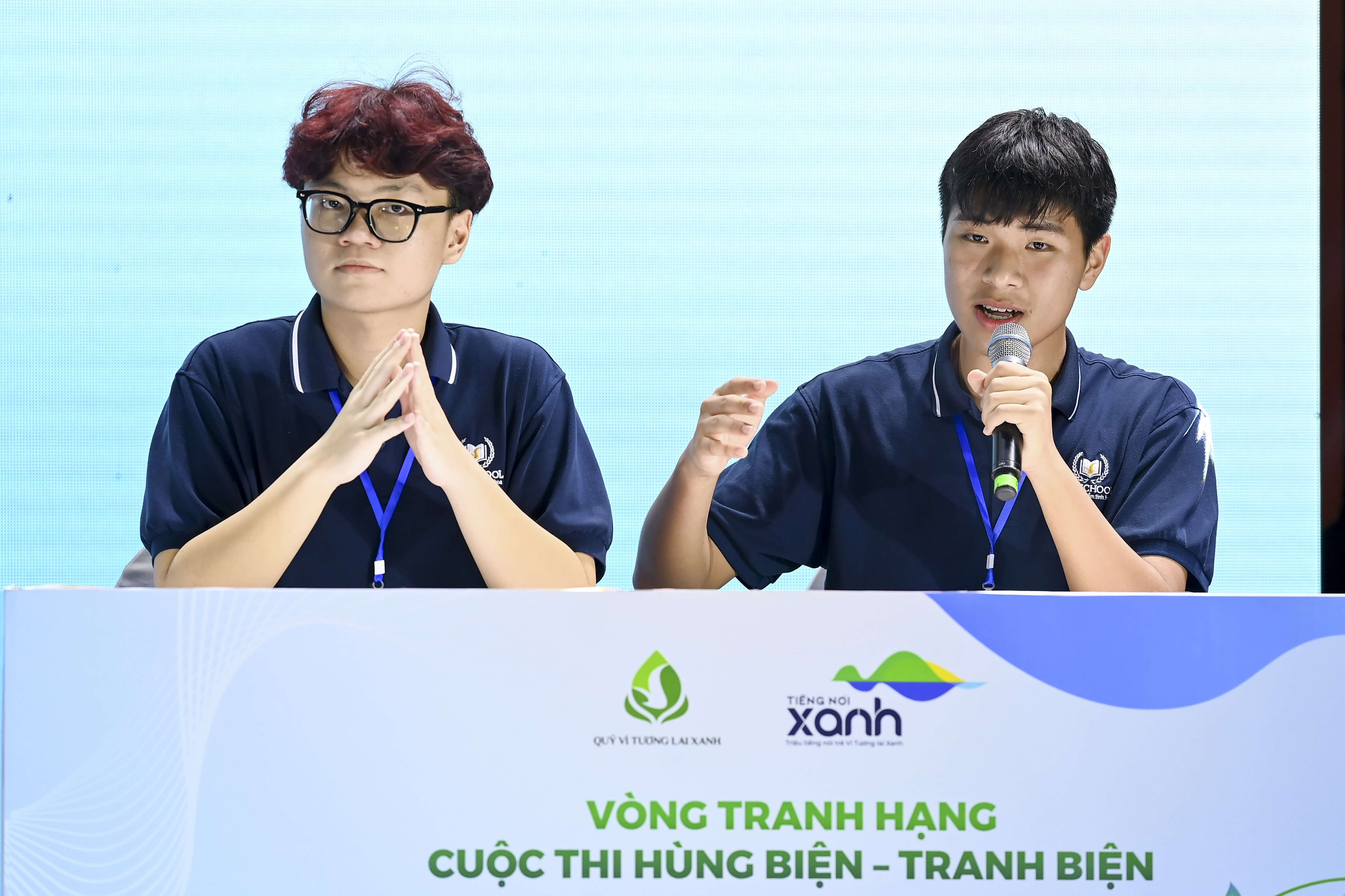 Đội thi Nấm Cao xuất sắc đoạt giải Nhất ở bảng tiếng Việt với ý tưởng về loại vật liệu mới thân thiện với môi trường hơn nữa. Đội thi Nấm Cao xuất sắc đoạt giải Nhất ở bảng tiếng Việt với ý tưởng về loại vật liệu mới thân thiện với môi trường hơn nữa.