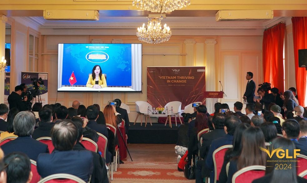 Mobilizing Resources to Elevate Vietnam's Position Mobilizing Resources to Elevate Vietnam's Position