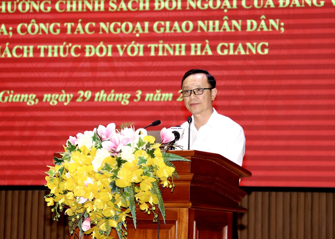 Đoàn công tác Liên hiệp các tổ chức hữu nghị Việt Nam thăm và làm việc tại tỉnh Hà Giang Đoàn công tác Liên hiệp các tổ chức hữu nghị Việt Nam thăm và làm việc tại tỉnh Hà Giang