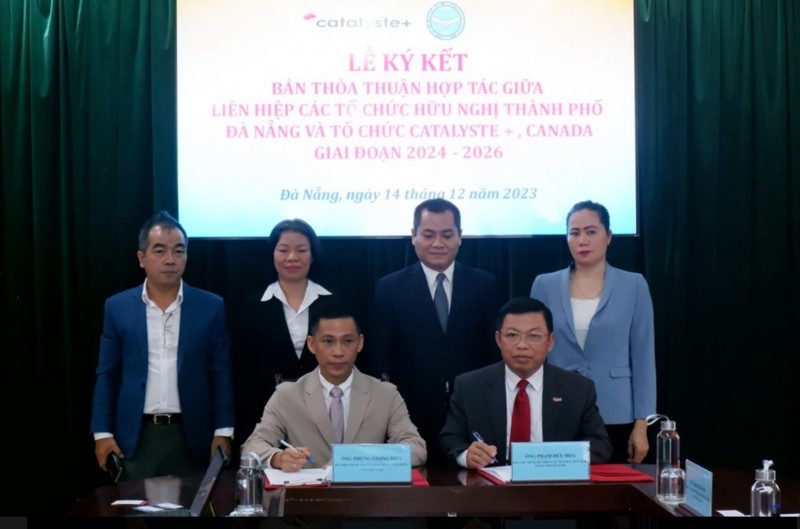 Đà Nẵng tiếp nhận hơn 2,7 tỷ đồng hỗ trợ cho các doanh nghiệp vừa và nhỏ do Tổ chức Catalyste+ tài trợ Đà Nẵng tiếp nhận hơn 2,7 tỷ đồng hỗ trợ cho các doanh nghiệp vừa và nhỏ do Tổ chức Catalyste+ tài trợ