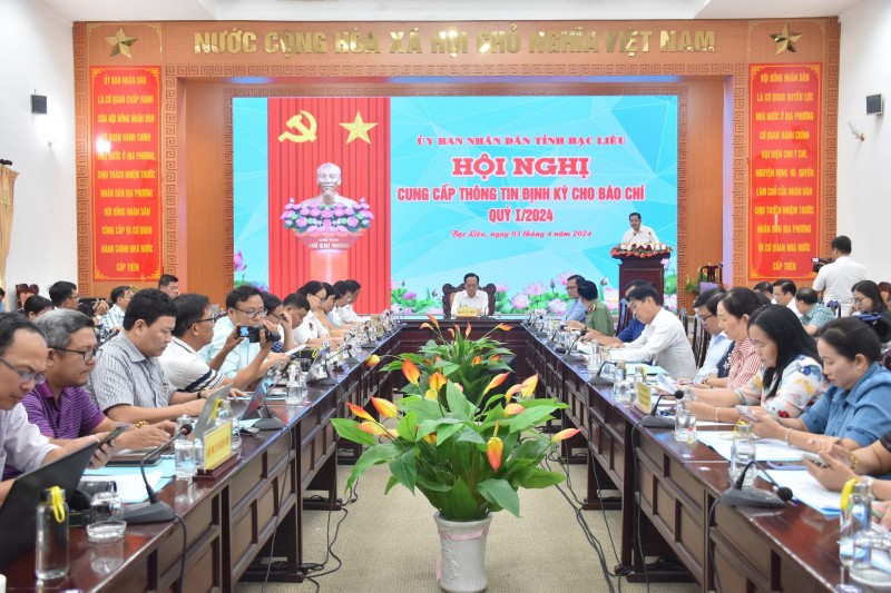 Bạc Liêu vươn lên đứng đầu cả nước về chỉ số thủ tục hành chính công Bạc Liêu vươn lên đứng đầu cả nước về chỉ số thủ tục hành chính công