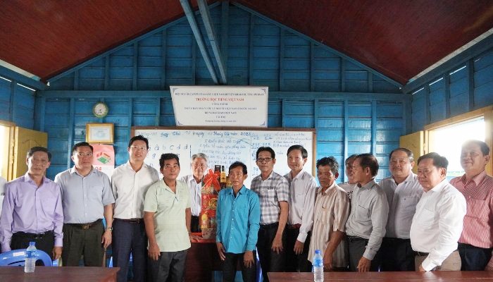 Đoàn đại biểu tỉnh Đồng Tháp thăm, chúc Tết cổ truyền Chol Chnam Thmay tại Campuchia