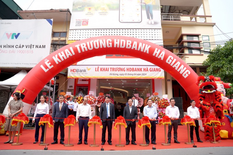 HDBank đặt Chi nhánh đầu tiên tại cửa ngõ phía Bắc của Tổ quốc HDBank đặt Chi nhánh đầu tiên tại cửa ngõ phía Bắc của Tổ quốc