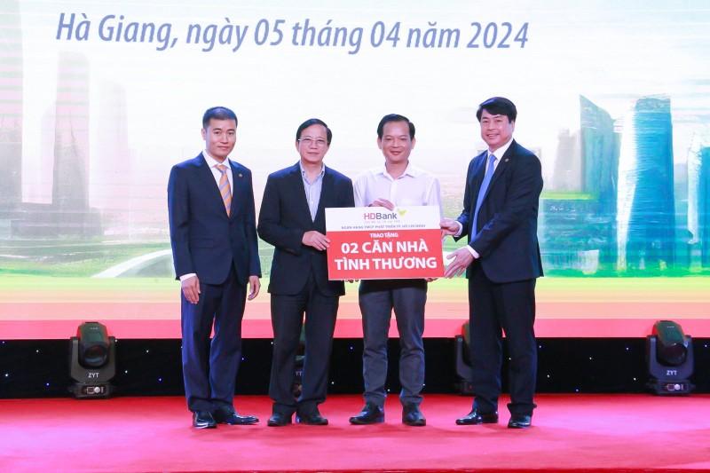 HDBank đặt Chi nhánh đầu tiên tại cửa ngõ phía Bắc của Tổ quốc HDBank đặt Chi nhánh đầu tiên tại cửa ngõ phía Bắc của Tổ quốc