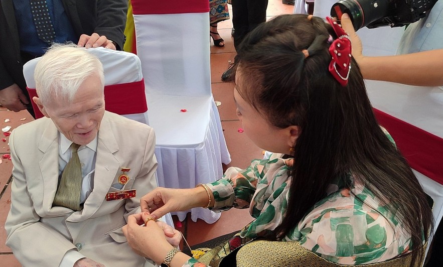 Celebrating Bunpimay in Vietnam: We Feel the Same Happiness as at Home Celebrating Bunpimay in Vietnam: We Feel the Same Happiness as at Home
