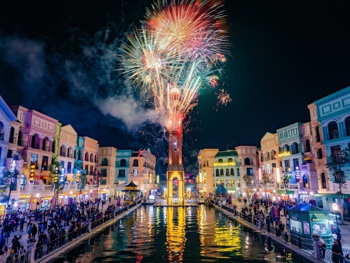 Ocean City cũng là siêu quần thể đô thị đầu tiên và duy nhất tại Việt Nam bắn pháo hoa mỗi tối Ocean City cũng là siêu quần thể đô thị đầu tiên và duy nhất tại Việt Nam bắn pháo hoa mỗi tối