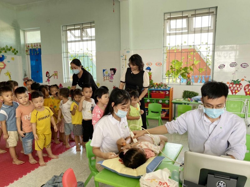 Trẻ em khó khăn ở Quảng Bình được VCF viện trợ khám, phẫu thuật tim miễn phí Trẻ em khó khăn ở Quảng Bình được VCF viện trợ khám, phẫu thuật tim miễn phí