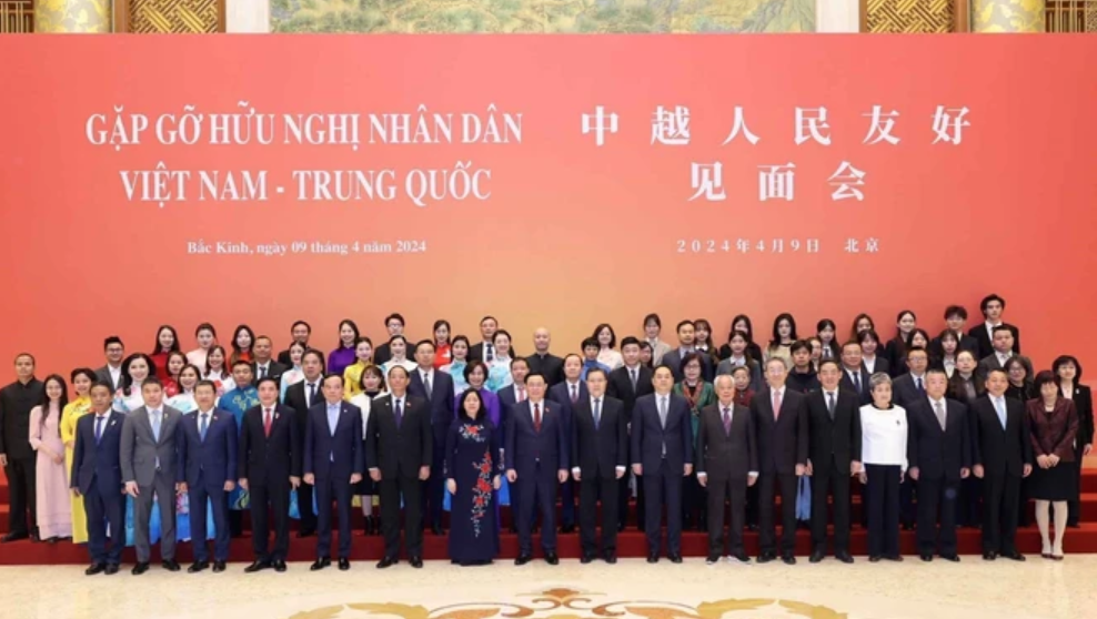 Chủ tịch Quốc hội Vương Đình Huệ dự Gặp gỡ hữu nghị nhân dân Việt Nam-Trung Quốc Chủ tịch Quốc hội Vương Đình Huệ dự Gặp gỡ hữu nghị nhân dân Việt Nam-Trung Quốc