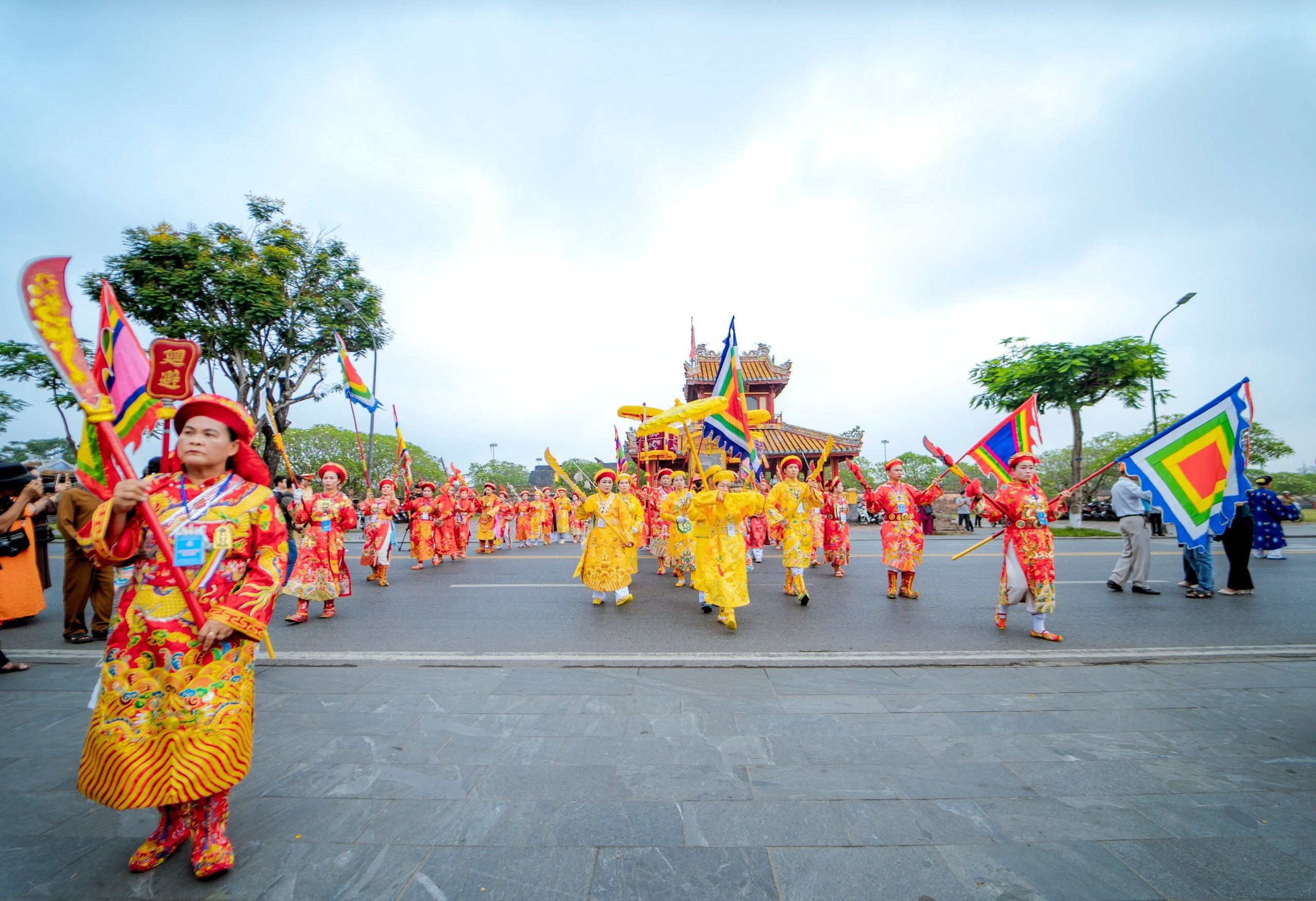Độc đáo Lễ hội điện Huệ Nam tại Huế Độc đáo Lễ hội điện Huệ Nam tại Huế