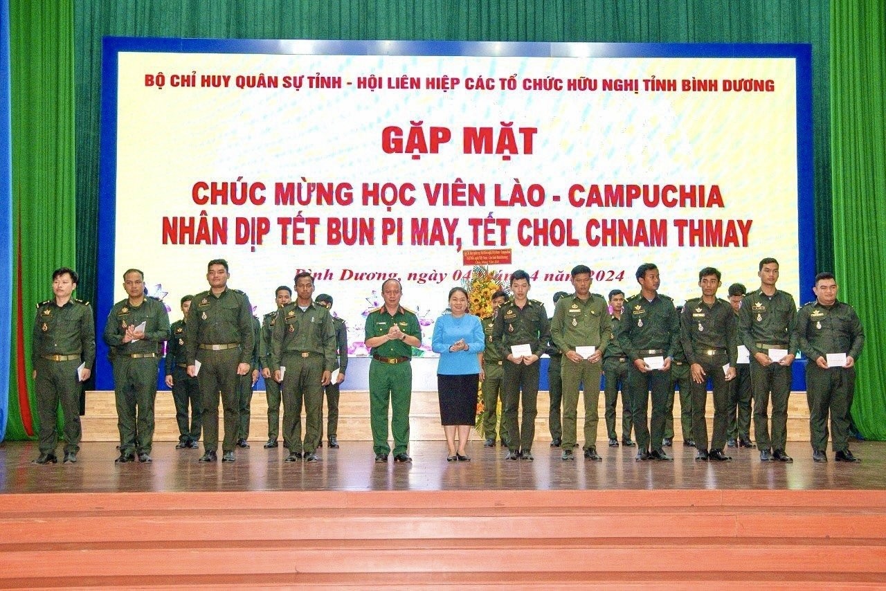 Liên hiệp các tổ chức hữu nghị tỉnh Bình Dương: nhiều hoạt động thiết thực trong dịp Tết Bunpimay và Chol Chnam Thmay Liên hiệp các tổ chức hữu nghị tỉnh Bình Dương: nhiều hoạt động thiết thực trong dịp Tết Bunpimay và Chol Chnam Thmay