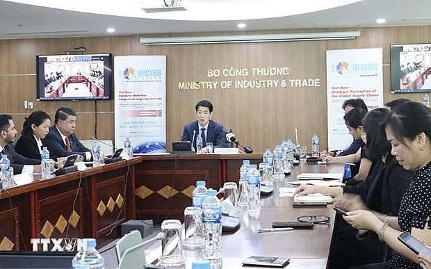 At the conference held by the Ministry of Industry and Trade in Ho Chi Minh City on April 12. (Photo: VNA) At the conference held by the Ministry of Industry and Trade in Ho Chi Minh City on April 12. (Photo: VNA)