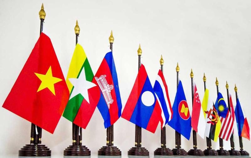 Tổ chức Cuộc thi và Triển lãm tranh đồ họa các nước ASEAN Tổ chức Cuộc thi và Triển lãm tranh đồ họa các nước ASEAN