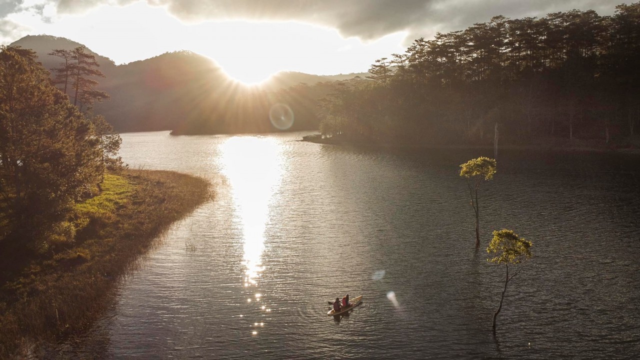 Suoi Tia – The Stunning Upstream Of Tuyen Lam Lake Suoi Tia – The Stunning Upstream Of Tuyen Lam Lake
