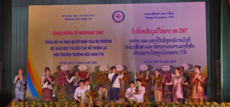 Lưu học sinh Lào tại Trường Hữu nghị T78 rộn ràng đón Tết cổ tuyền Bunpimay Lưu học sinh Lào tại Trường Hữu nghị T78 rộn ràng đón Tết cổ tuyền Bunpimay