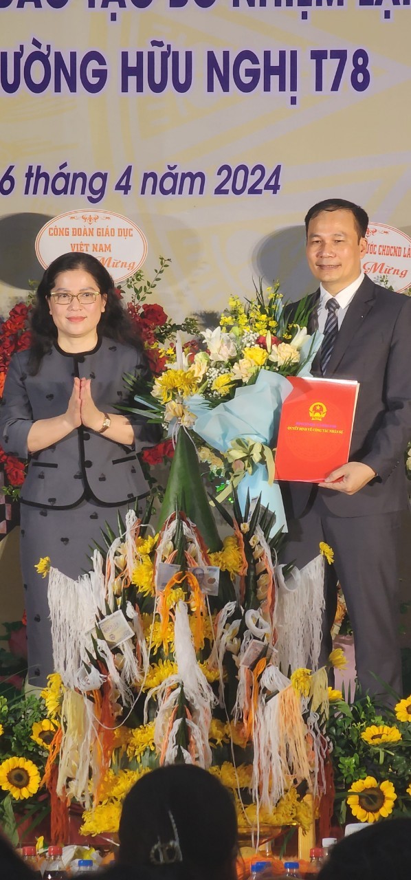 Lưu học sinh Lào tại Trường Hữu nghị T78 rộn ràng đón Tết cổ tuyền Bunpimay Lưu học sinh Lào tại Trường Hữu nghị T78 rộn ràng đón Tết cổ tuyền Bunpimay
